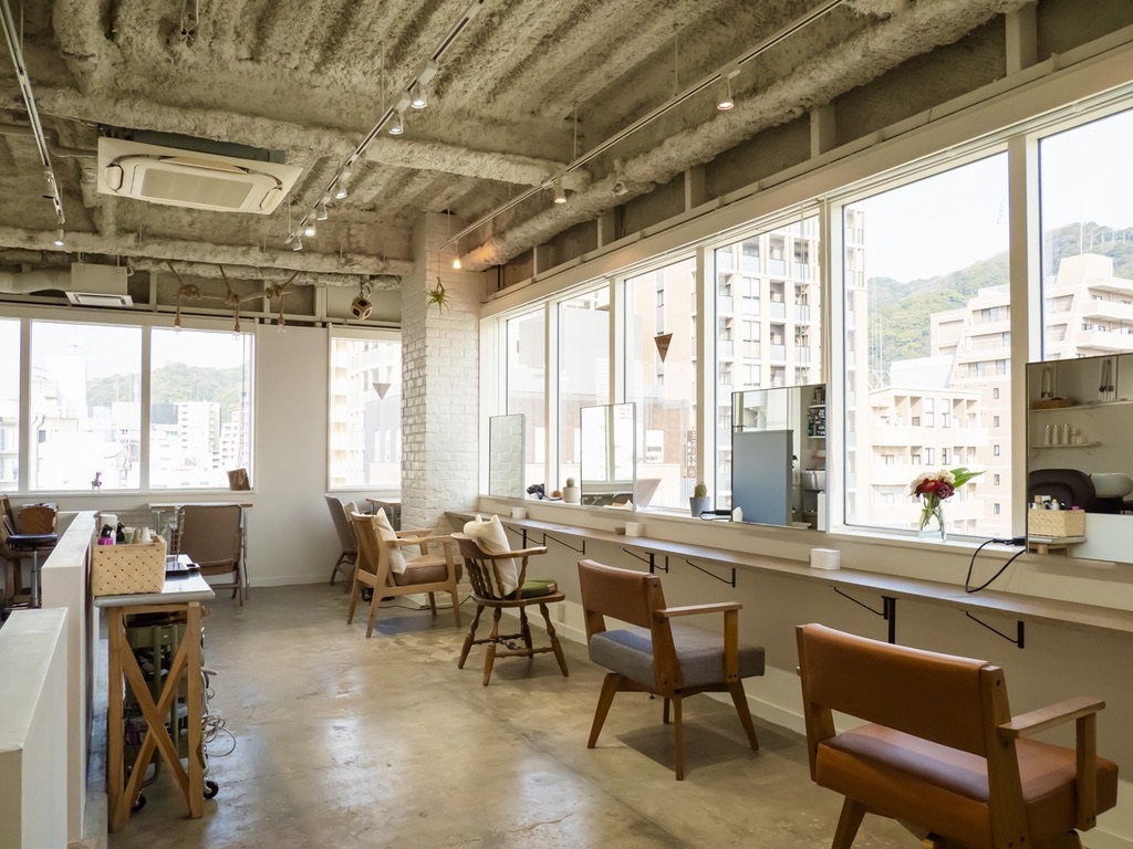 UNBIRTHDAY の店内